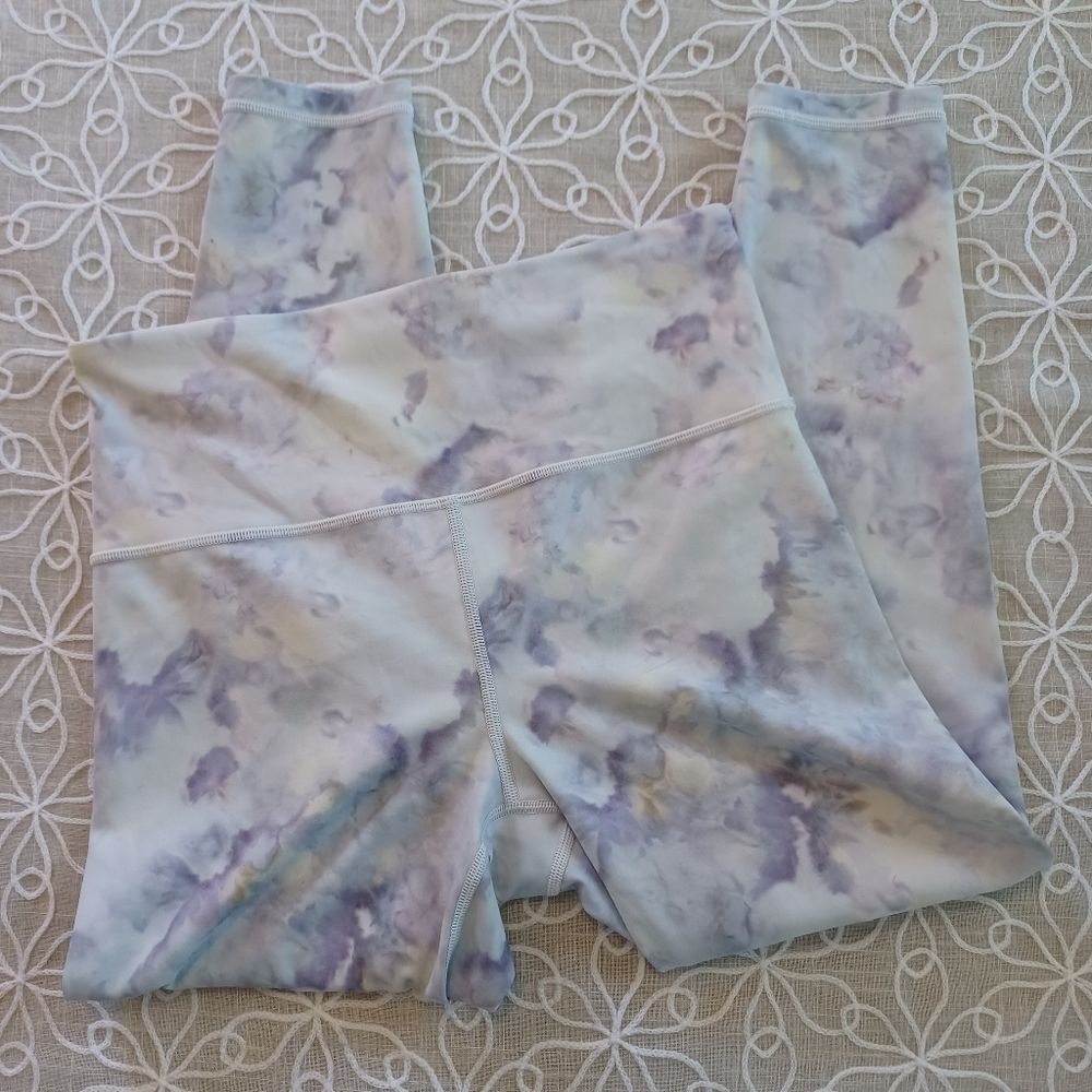 Athleta Elation Snow Dye 7/8 Tights  Leggings Medium